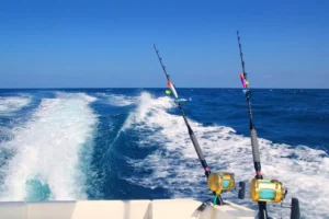 Predator Hunt – Jigging, Popping & Trolling with anglers battling giant trevally and amberjack